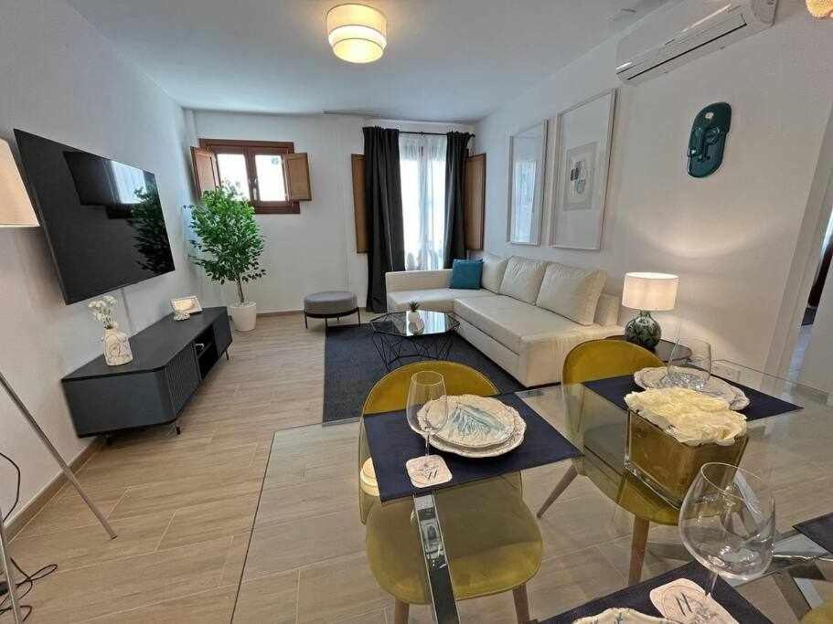 Xxii Apartamentos Morales&Arnal 에스테포나 외부 사진