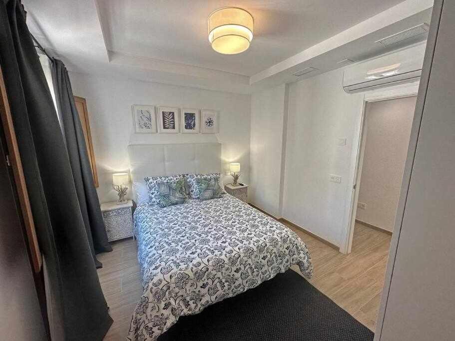 Xxii Apartamentos Morales&Arnal 에스테포나 외부 사진