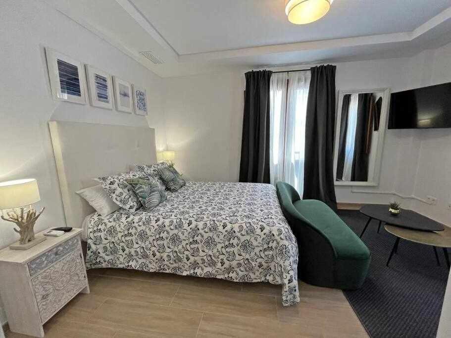 Xxii Apartamentos Morales&Arnal 에스테포나 외부 사진